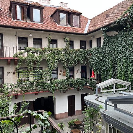 غيور Wiener Garden المظهر الخارجي الصورة